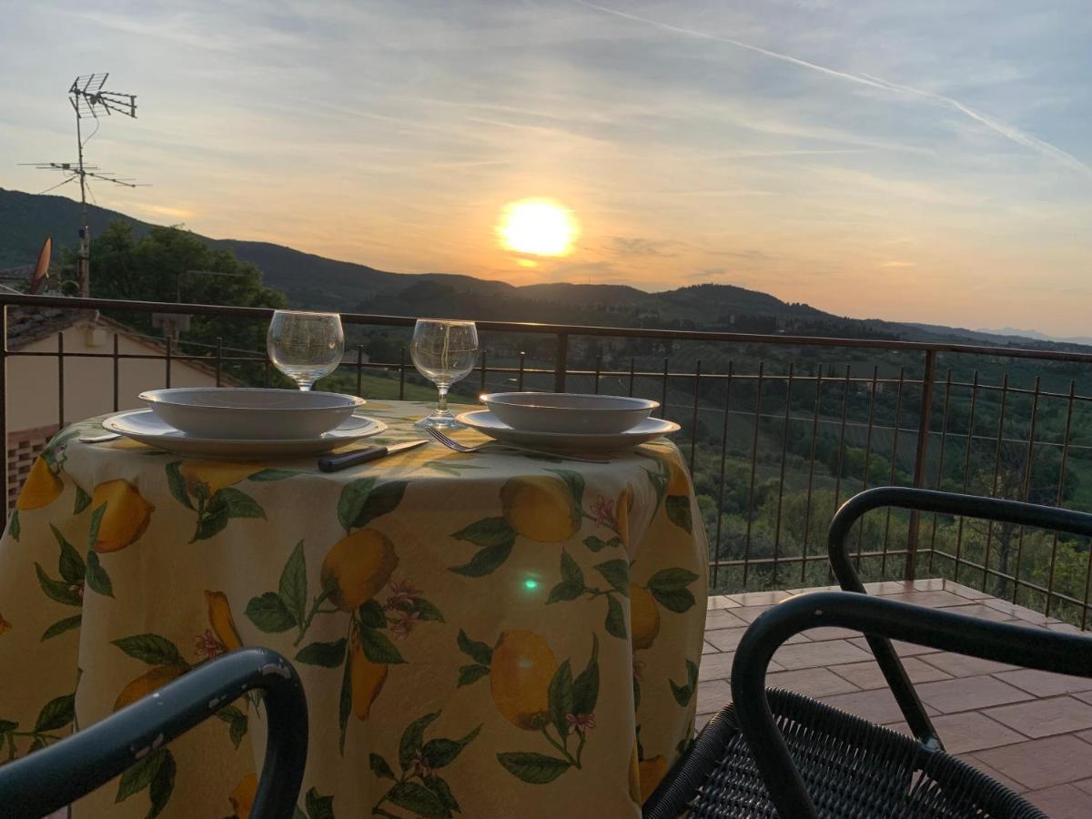 Appartamento Donella Con Parcheggio Privato San Gimignano Buitenkant foto